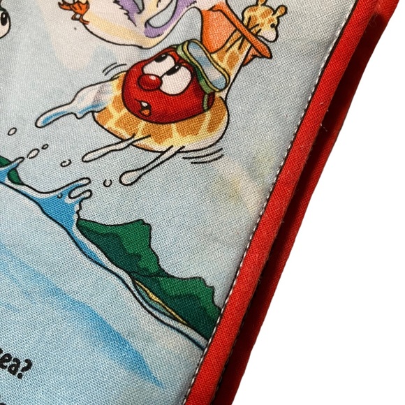 VeggieTales How In The World? Cloth Plush Book - Picture 5 of 8